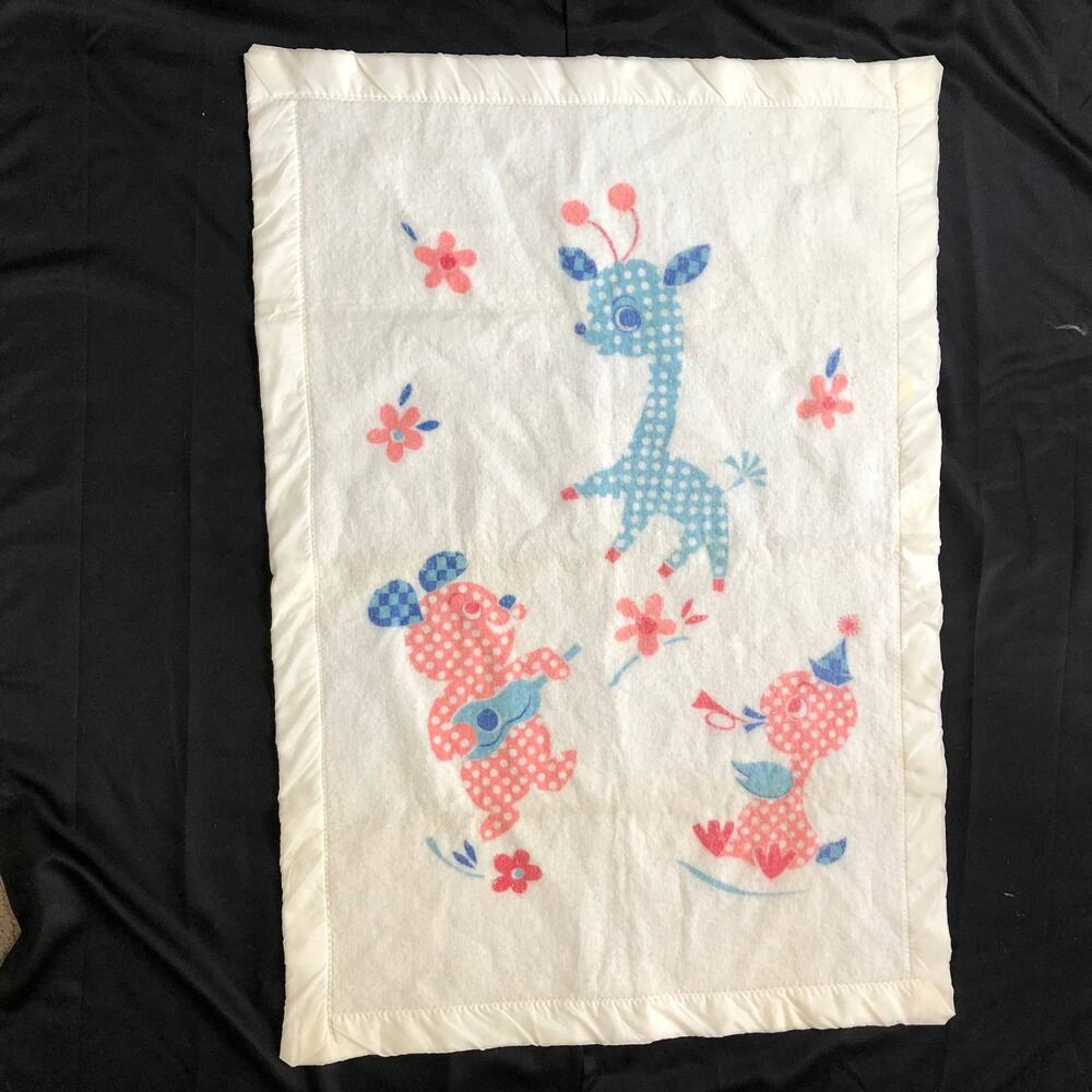 VTG‎ Baby Blanket Bear Giraffe Duck Instruments Dots Retro Graphics Cutter Craft